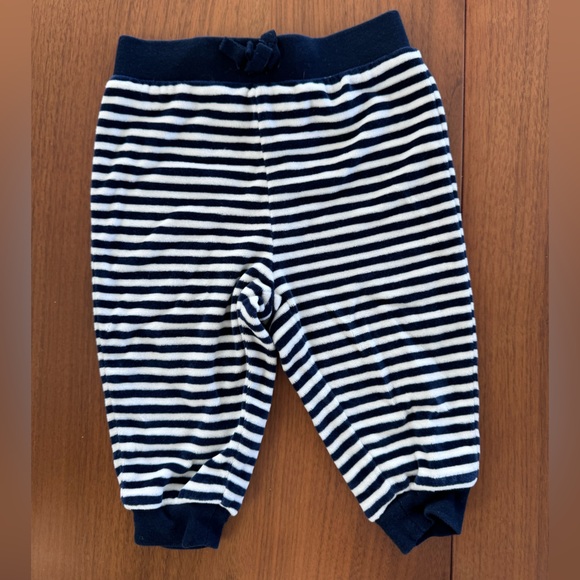 Ralph Lauren Navy and White Striped Velour Baby Jumpsuit - Picture 4 of 4